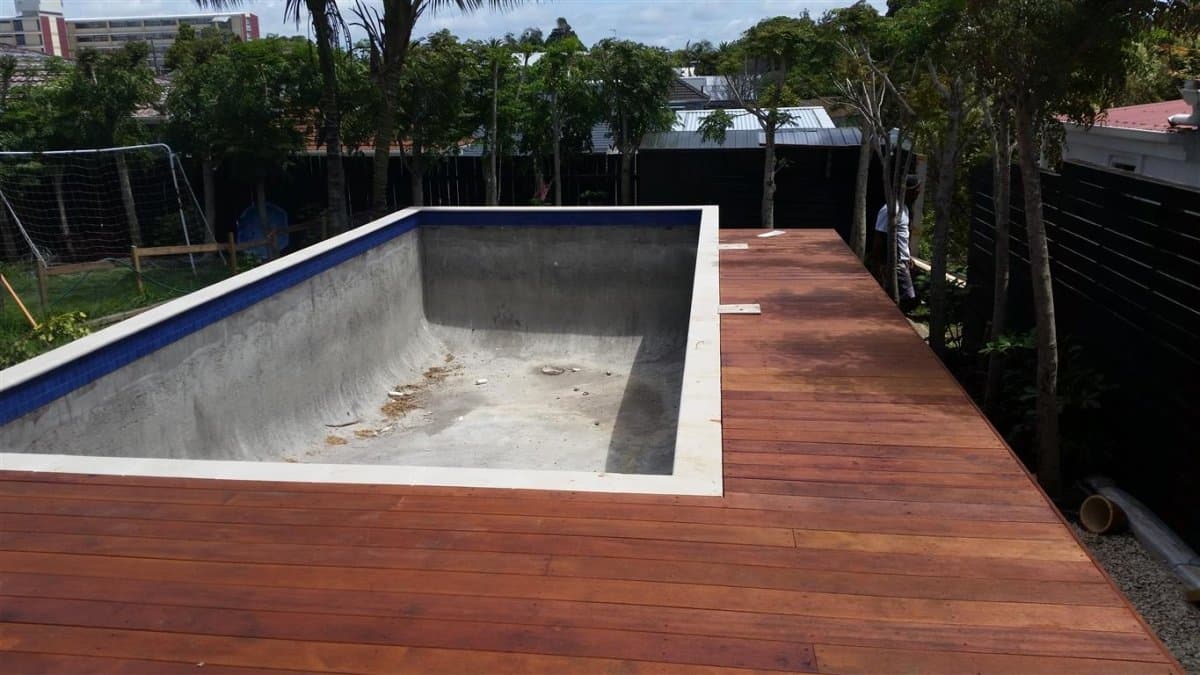 Pool renovation and repair work